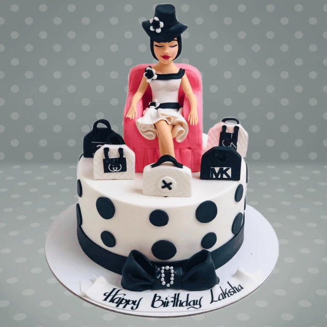 Chic Fashion & Beauty Cakes